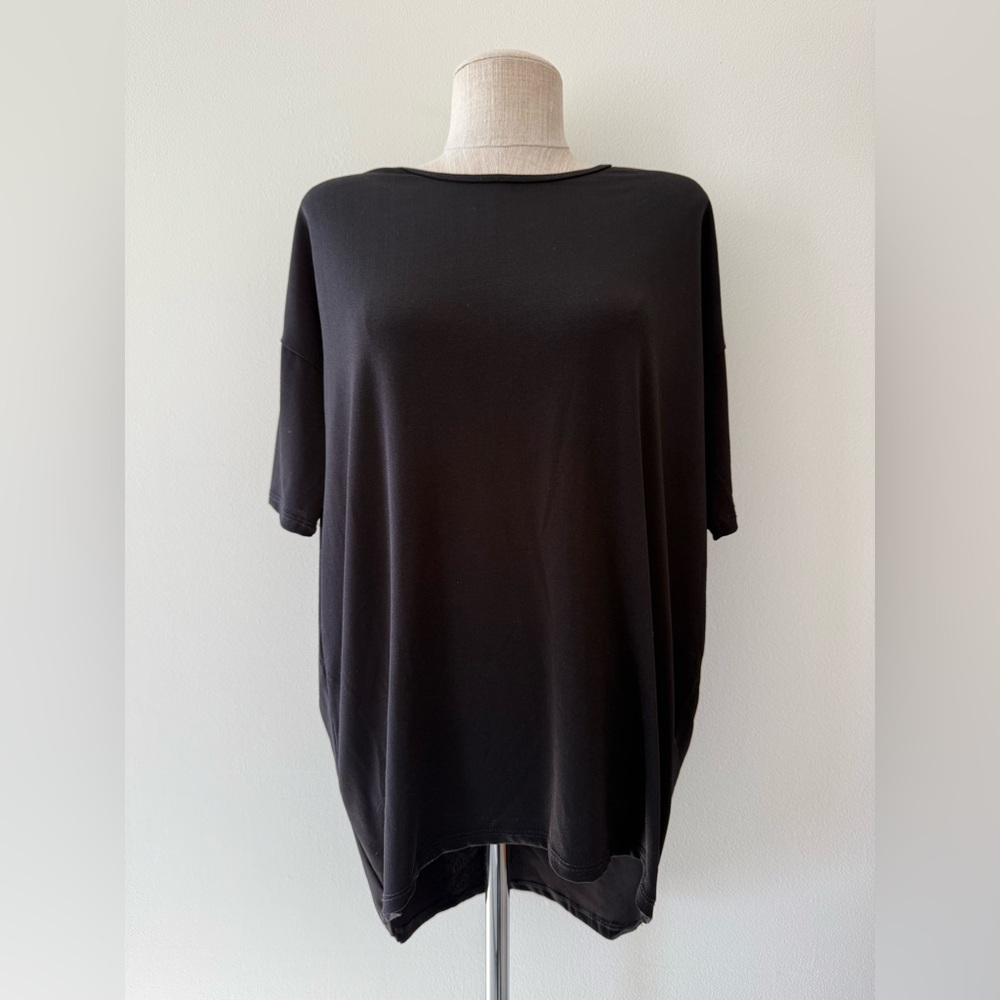 LuLaRoe Irma Black Jersey Knit Tunic